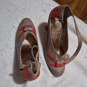 Miss Albright Taupe Leather Slingback Heels with Coral Accents
